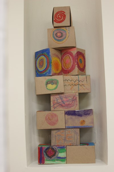 Sustainable Art with lunch boxes